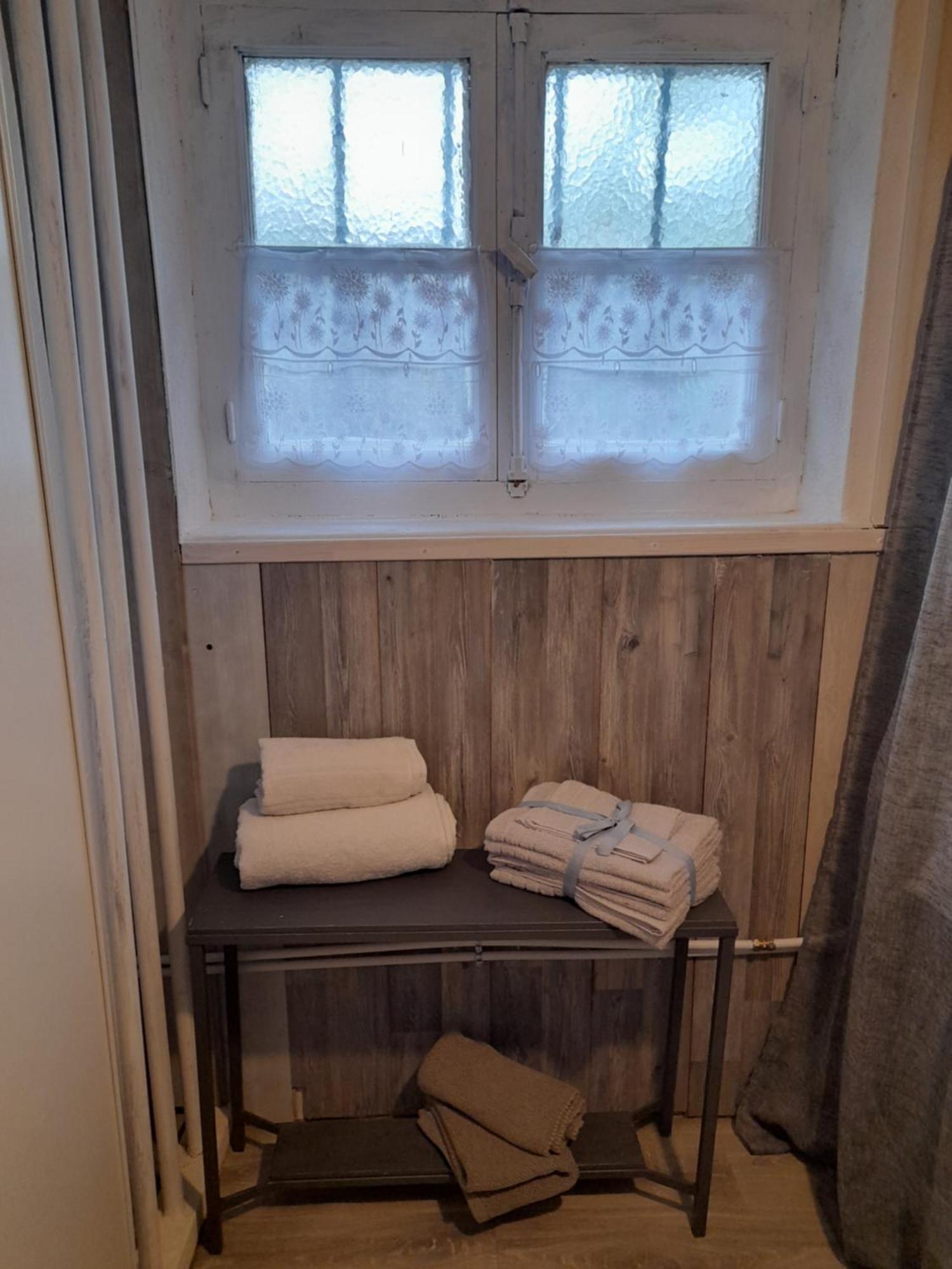 Smith Cosy Guest House Chateaumeillant Ngoại thất bức ảnh